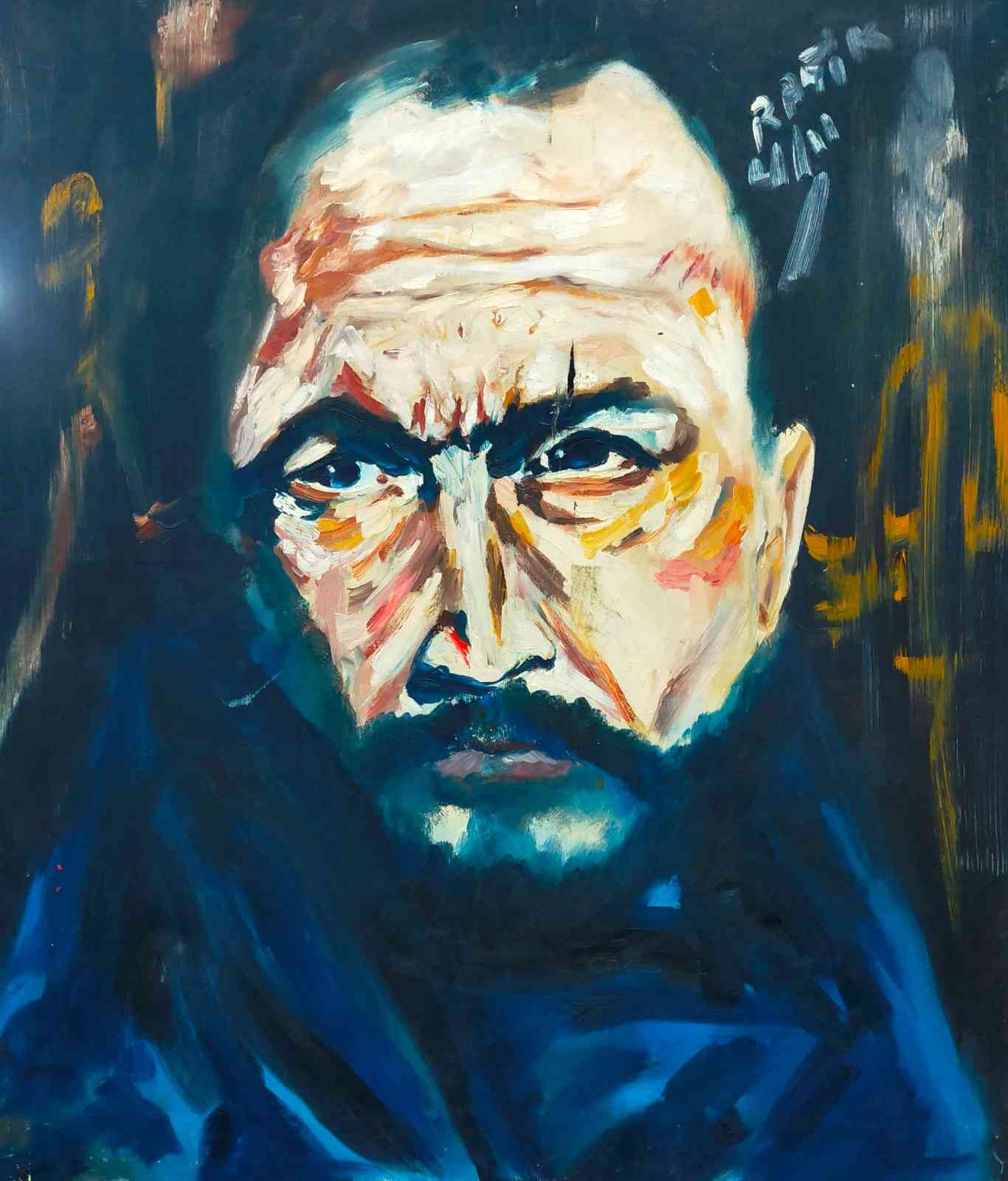 Portrait Minimal Luminescent